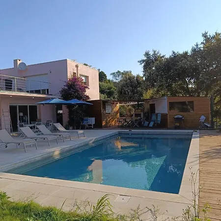 Avec Piscine Proche Des Plages